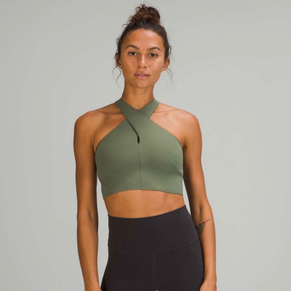 Lululemon nulu Wrap-Front Longline Bra
*Light Support, A/B Cup size 4